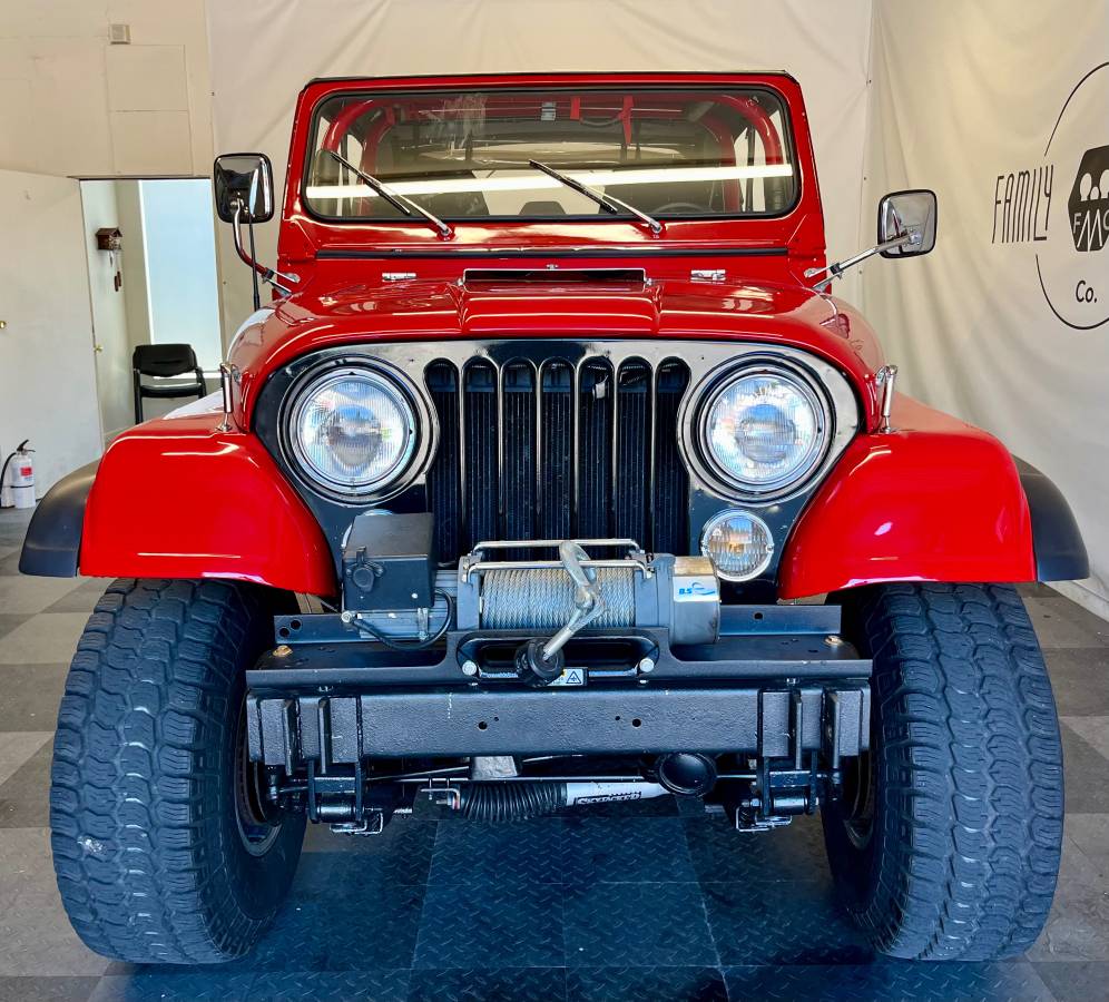 Jeep-cj-5-open-body-std.-1981-red-7