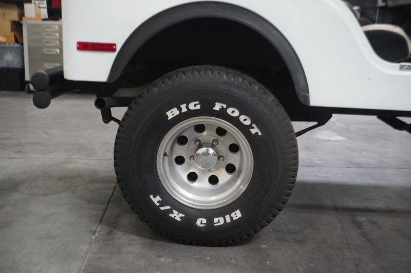 Jeep-cj-5-project-1974-white-10