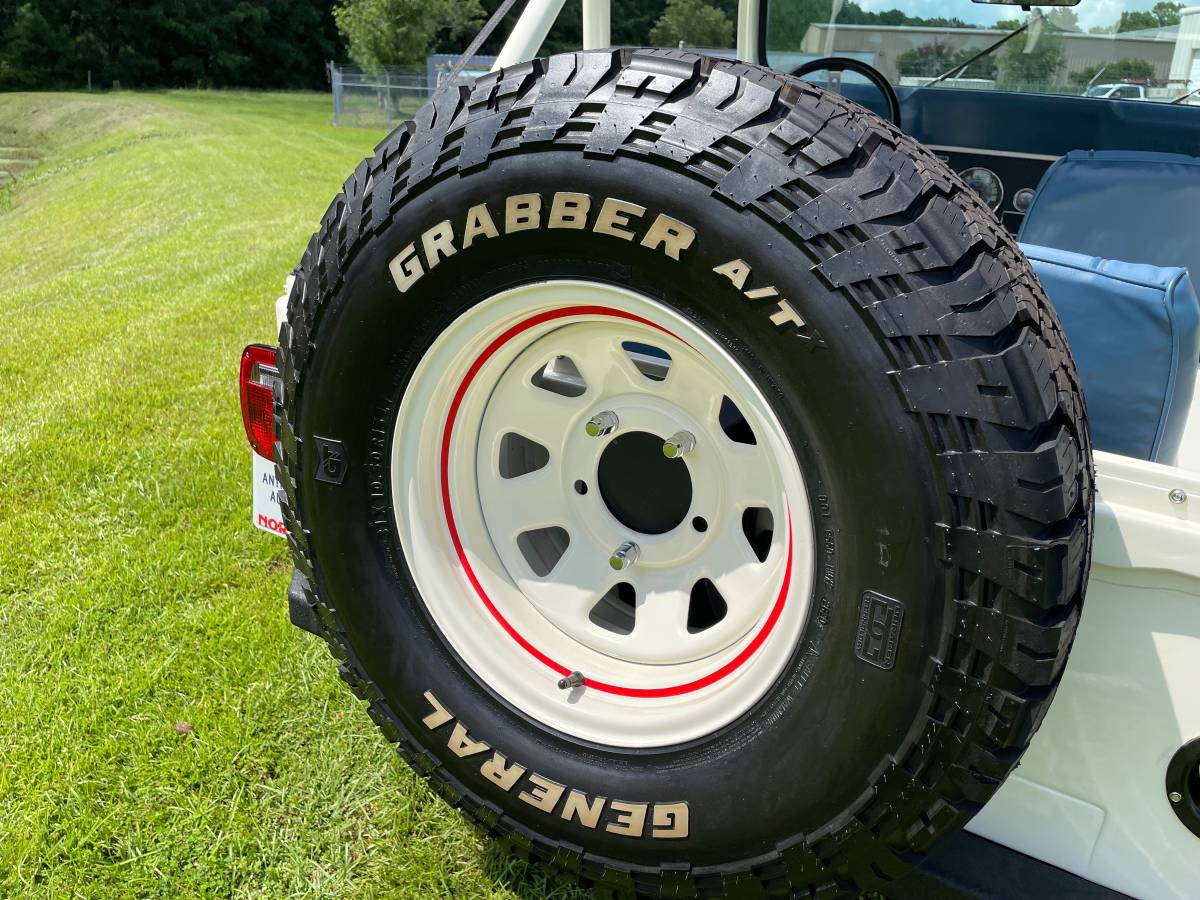 Jeep-cj-5-renegade-1977-white-13