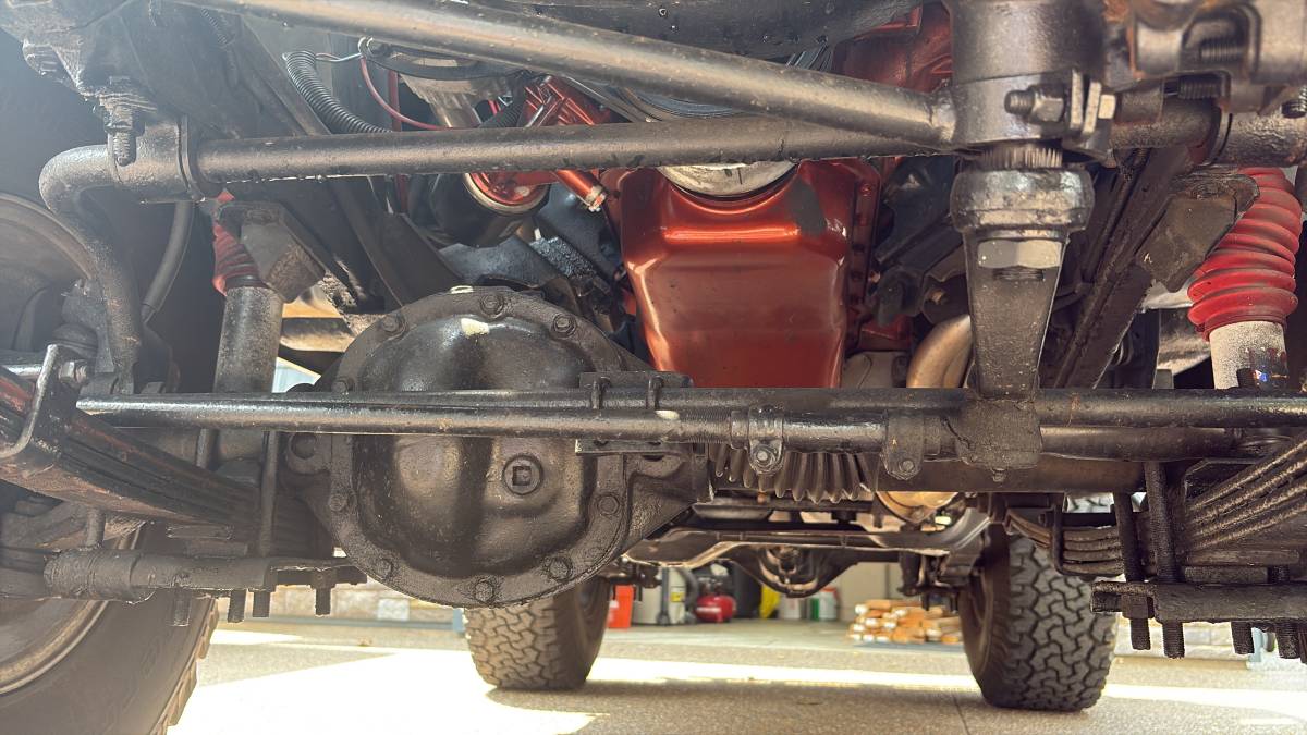 Jeep-cj-7-1976-orange-4