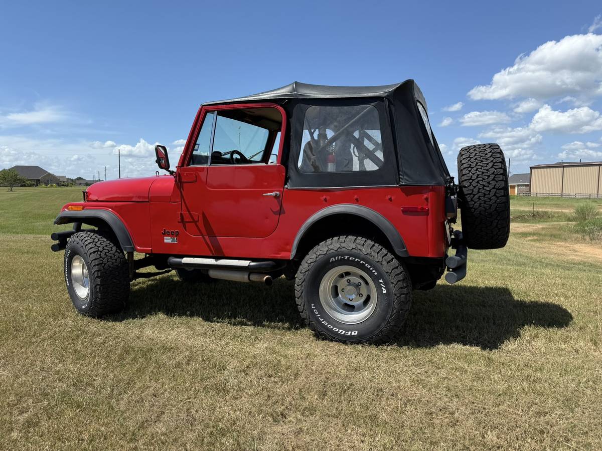 Jeep-cj-7-1976-red