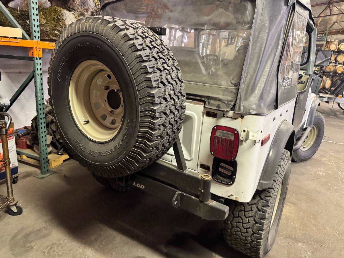 Jeep-cj-7-1979-6