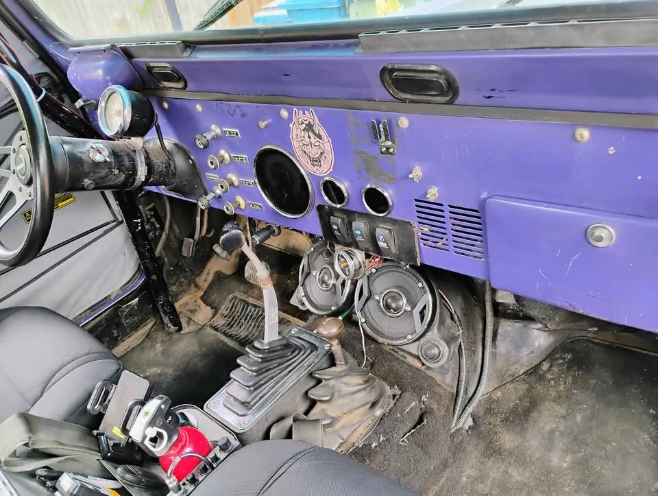 Jeep-cj-7-1980-purple-3