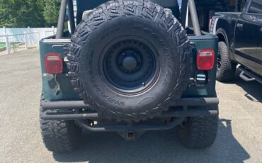 Jeep-cj-7-1981-green