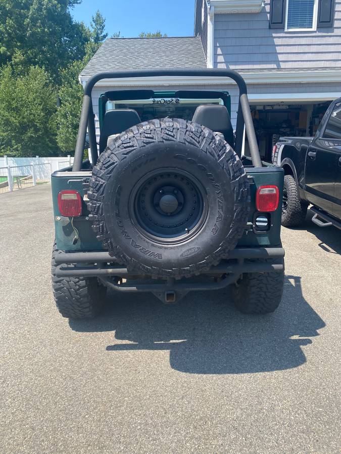 Jeep-cj-7-1981-green