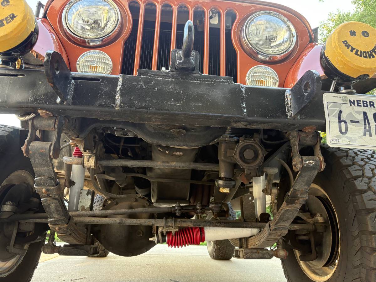 Jeep-cj-7-1983-custom-4