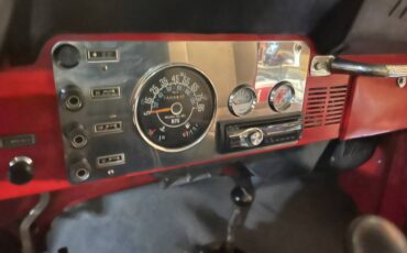 Jeep-cj-7-open-body-with-extra-duty-suspension-1983-red-10