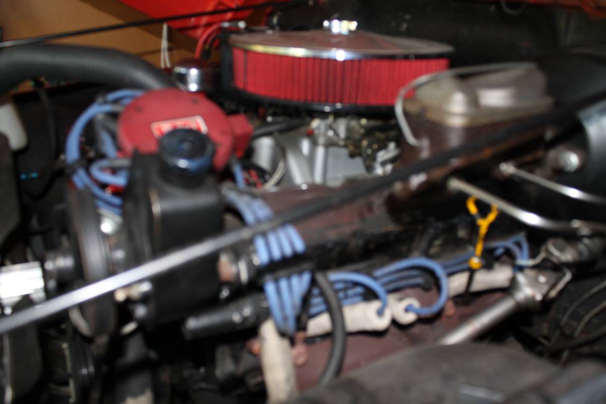 Jeep-cj-7-open-body-with-extra-duty-suspension-1983-red-17