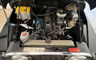 Jeep-cj-7-open-body-with-extra-duty-suspension-1986-black-11