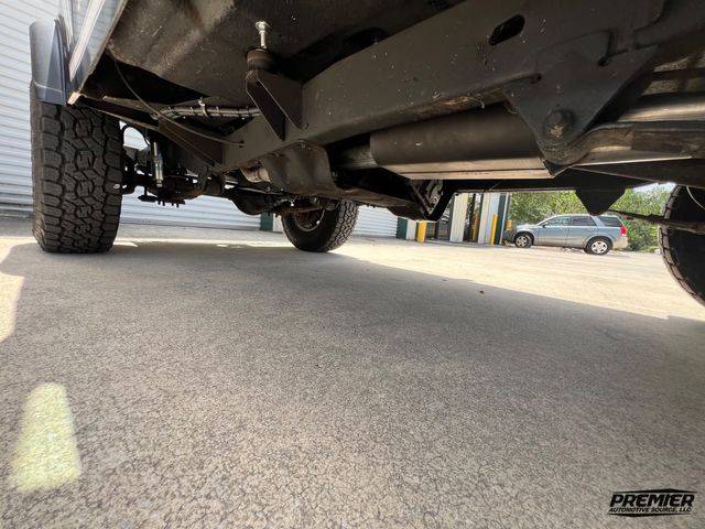 Jeep-cj-7-open-body-with-extra-duty-suspension-1986-black-14