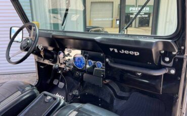Jeep-cj-7-open-body-with-extra-duty-suspension-1986-black-18