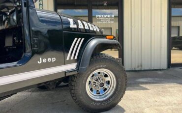 Jeep-cj-7-open-body-with-extra-duty-suspension-1986-black-6