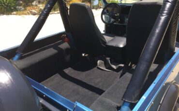 Jeep-cj-7-open-body-with-extra-duty-suspension-1986-blue-6
