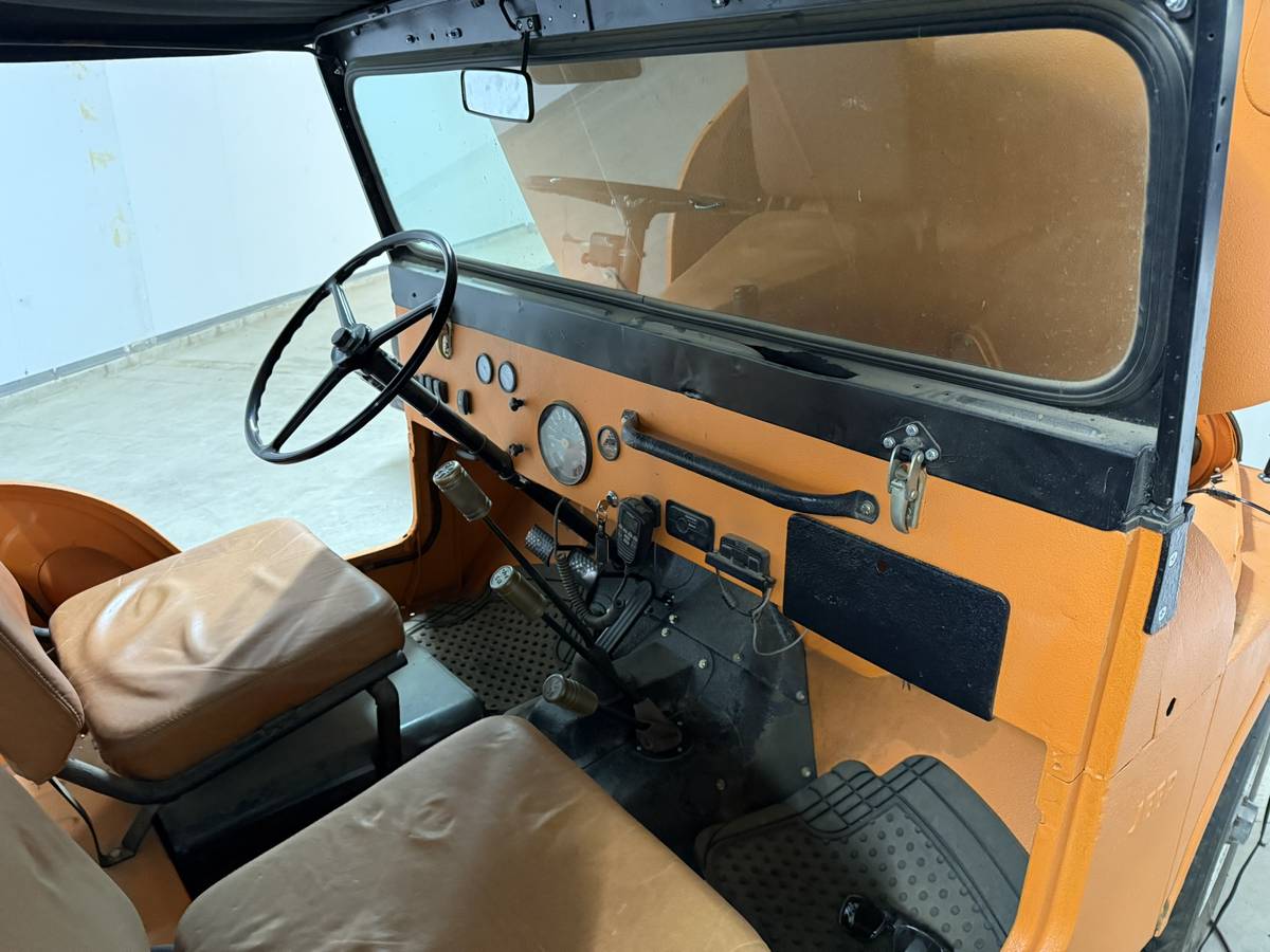 Jeep-cj5-1961-orange-15