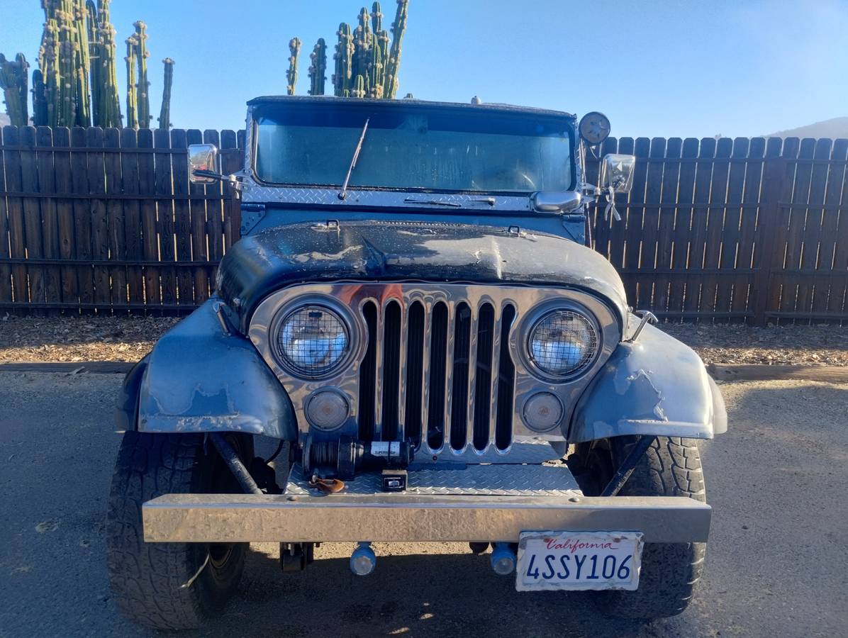 Jeep-cj5-1972-grey-1