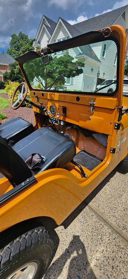 Jeep-cj5-1973-orange-2