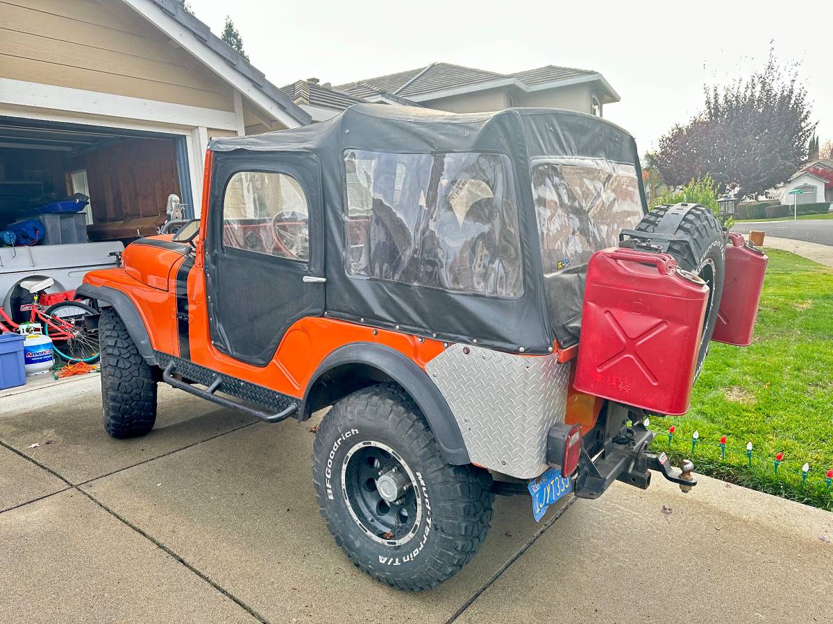 Jeep-cj5-1974-orange