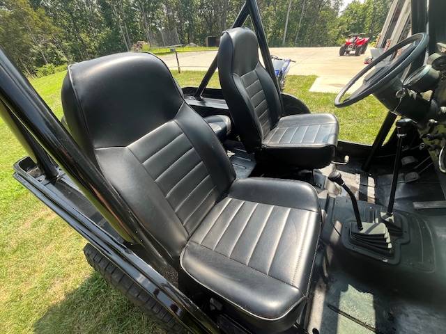 Jeep-cj5-1980-black-3
