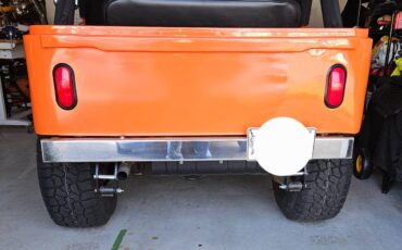 Jeep-cj5-1981-orange-1