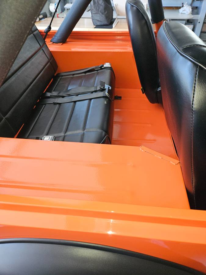 Jeep-cj5-1981-orange-4