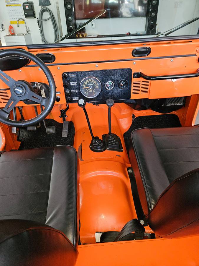Jeep-cj5-1981-orange-6