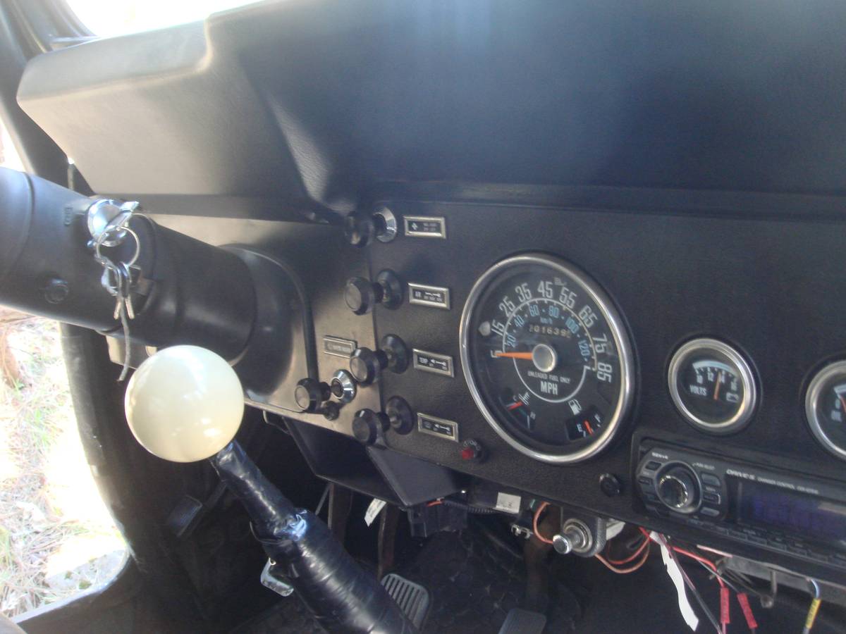 Jeep-cj5-1983-black-4