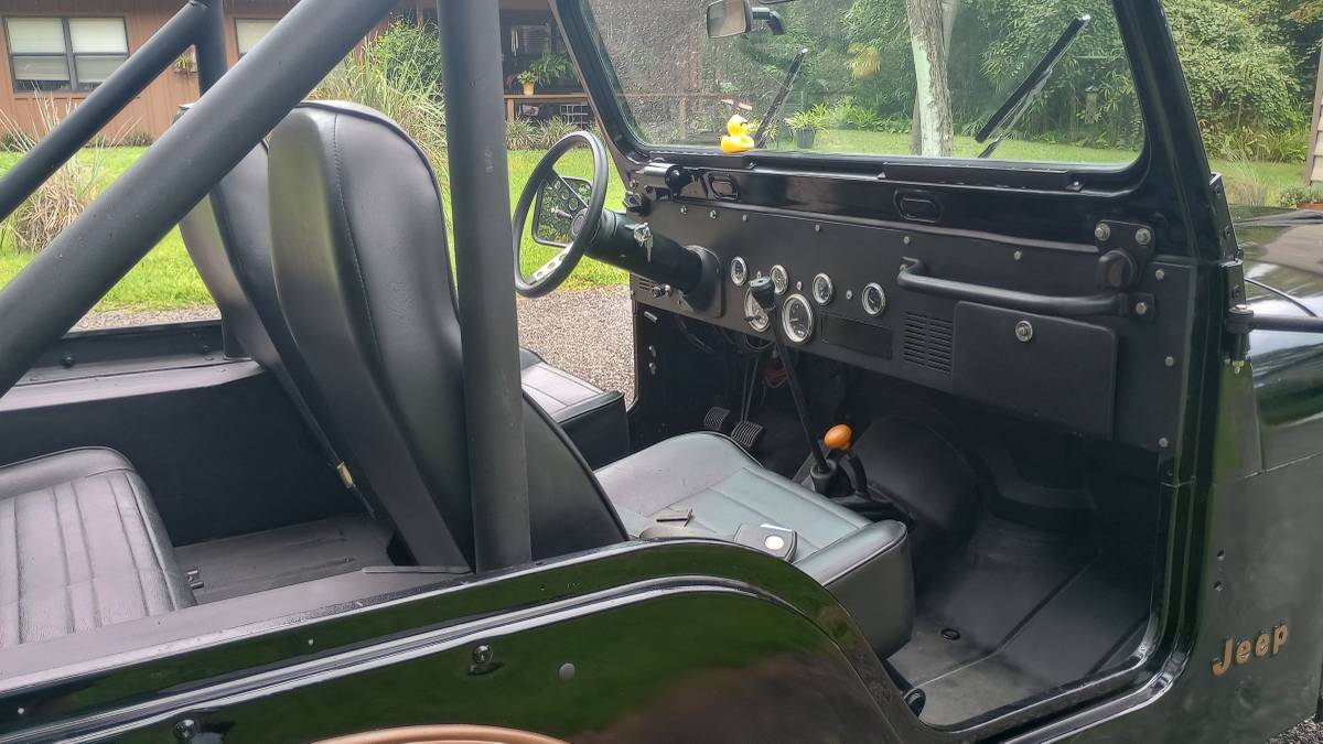 Jeep-cj5-renegade-1977-black-3