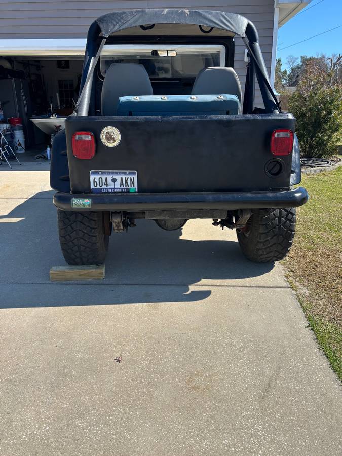 Jeep-cj7-1977-black-1
