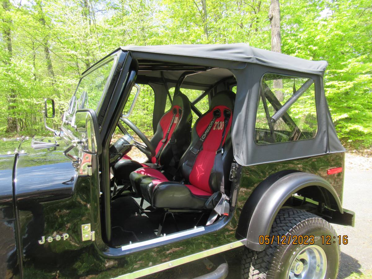 Jeep-cj7-1977-black-4
