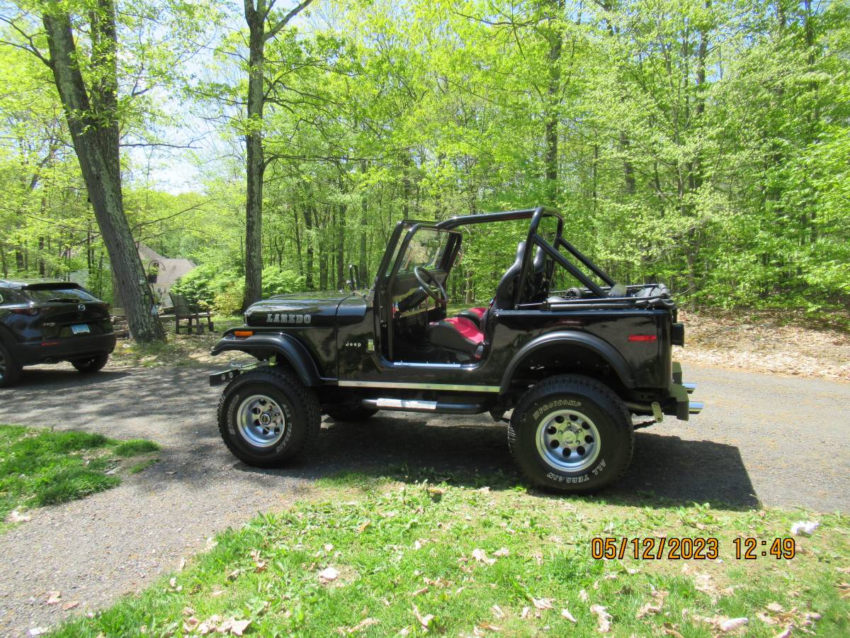 Jeep-cj7-1977-black