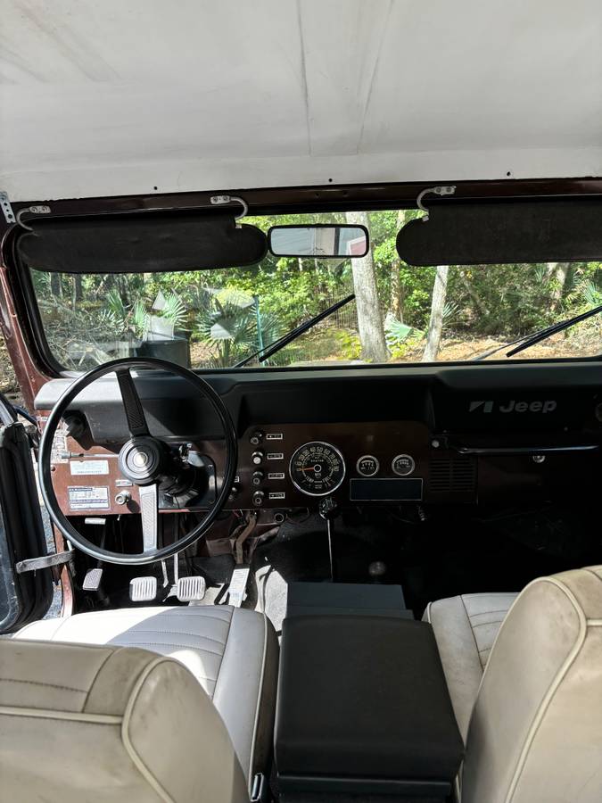 Jeep-cj7-1977-brown-3
