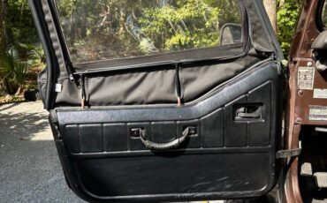 Jeep-cj7-1977-brown-4