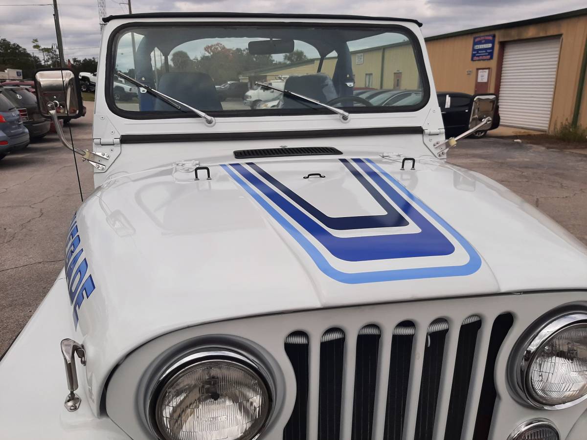 Jeep-cj7-1977-white-1