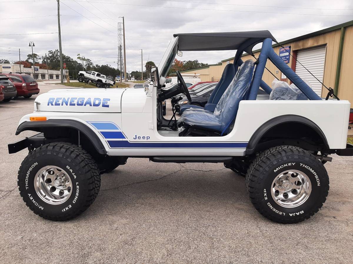 Jeep-cj7-1977-white-11