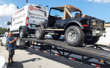 Jeep-cj7-1977-white-51
