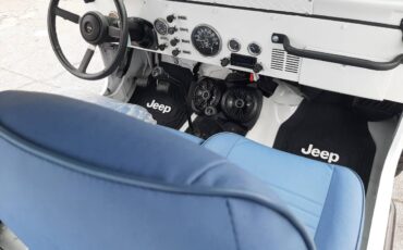 Jeep-cj7-1977-white-8