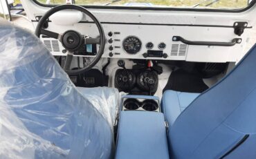 Jeep-cj7-1977-white-8