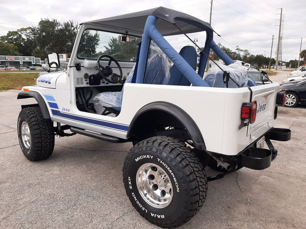 Jeep-cj7-1977-white-90
