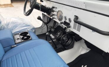 Jeep-cj7-1977-white-92
