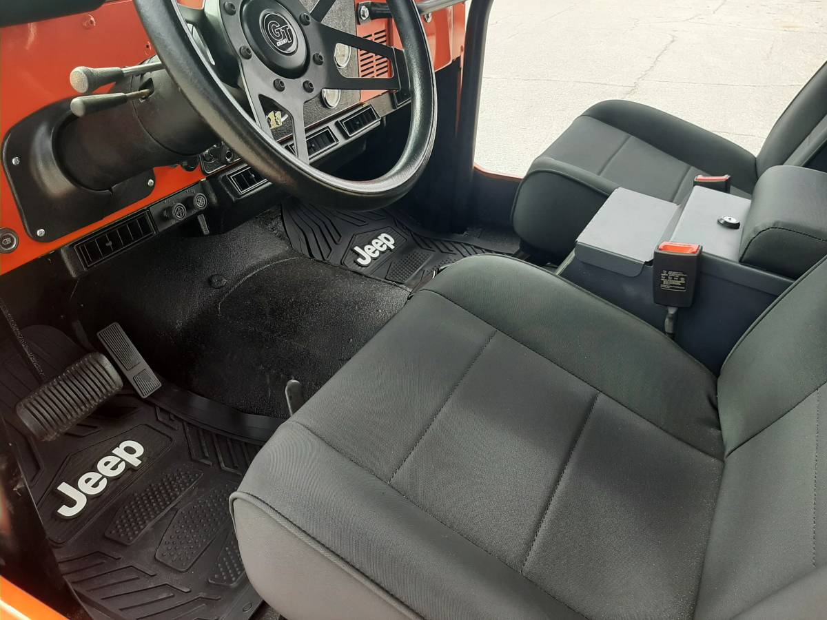 Jeep-cj7-1978-orange-41