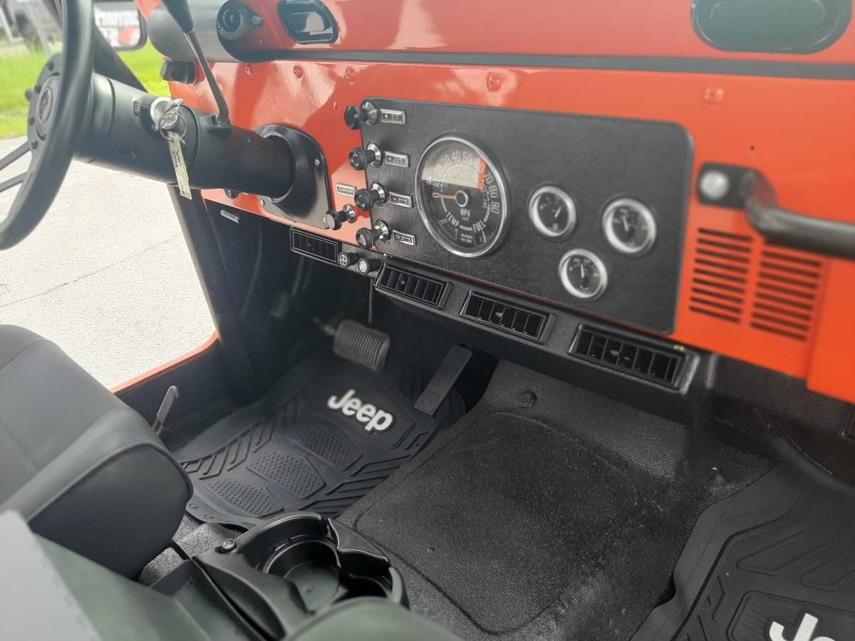 Jeep-cj7-1978-orange-7