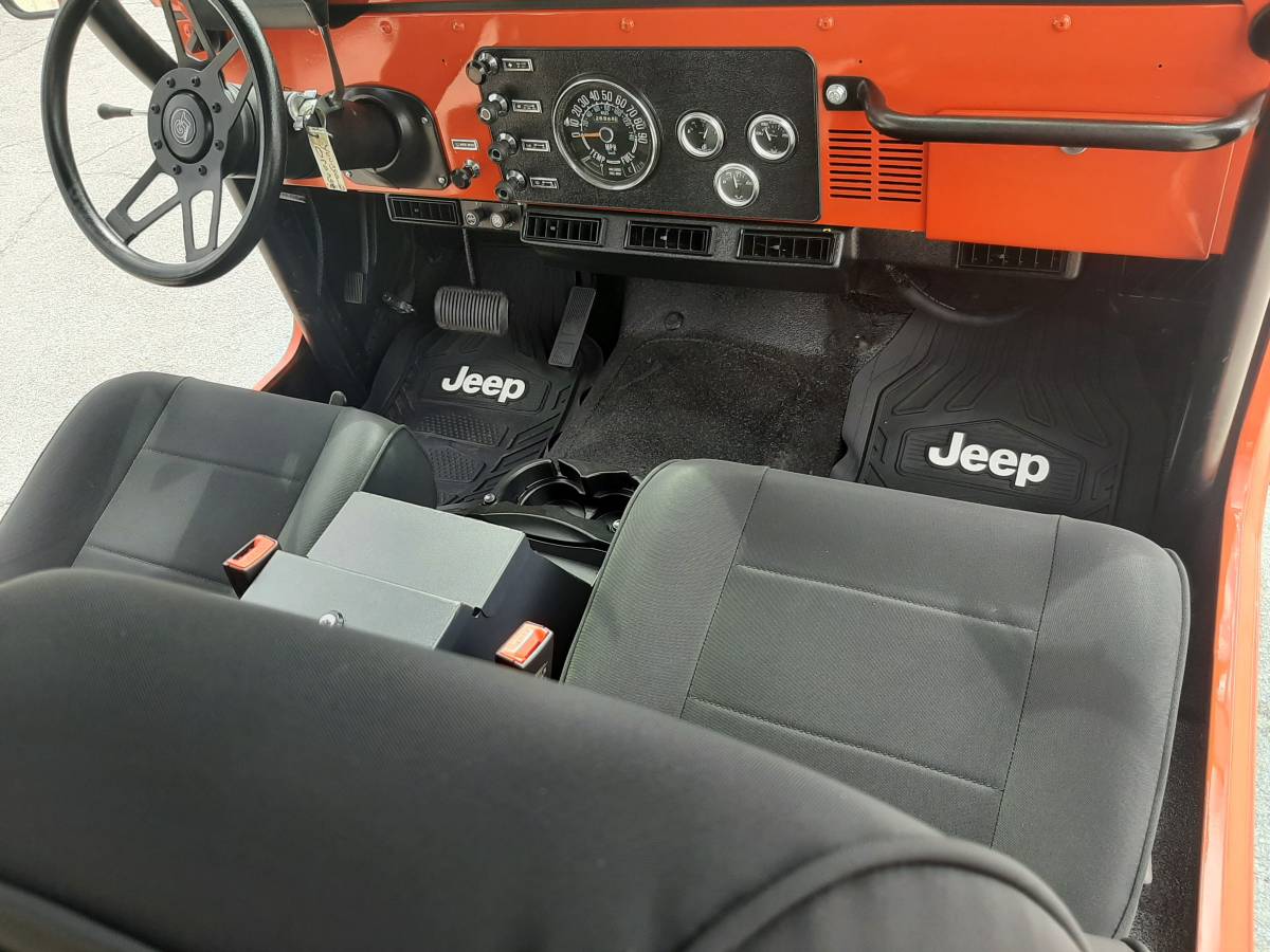Jeep-cj7-1978-orange-97