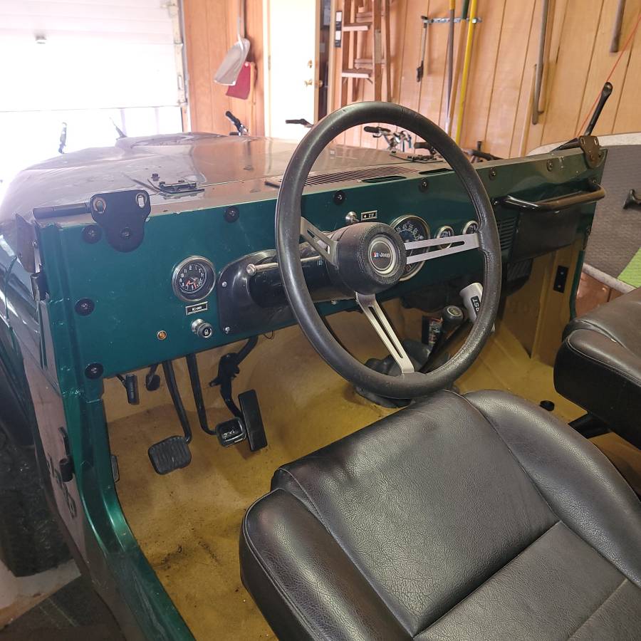 Jeep-cj7-1979-green-14