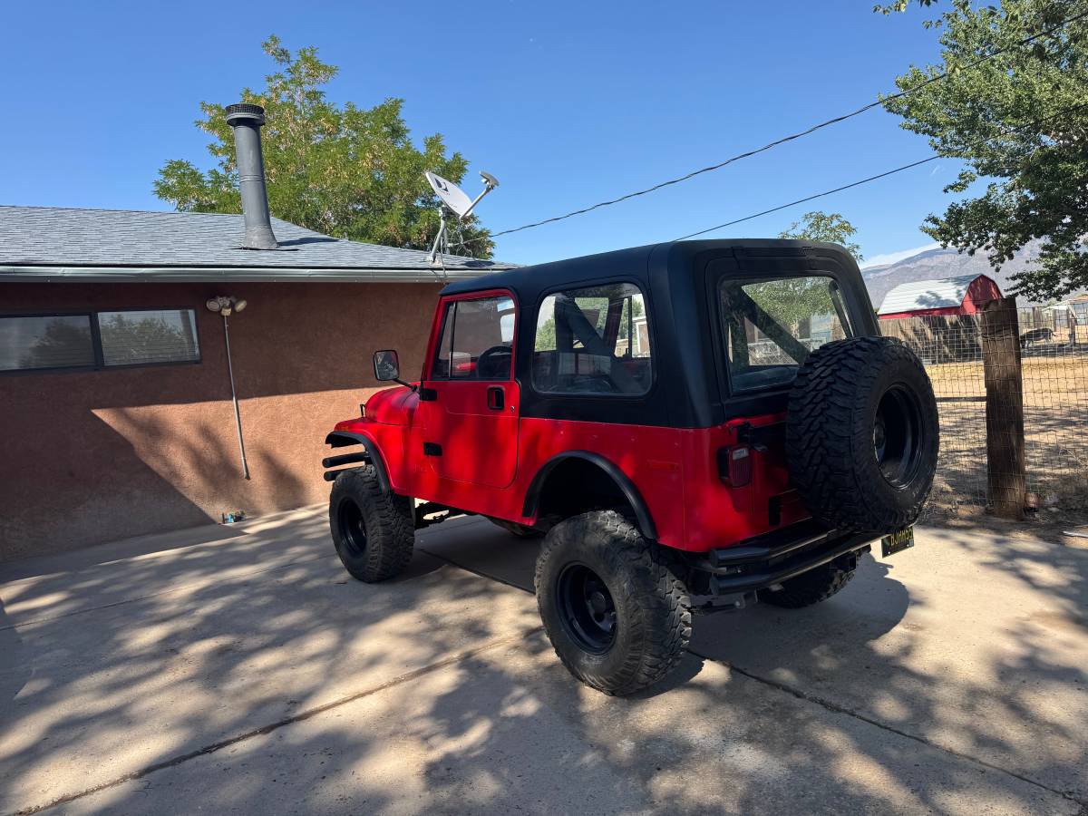 Jeep-cj7-1979-red-3