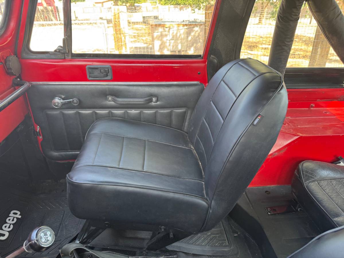 Jeep-cj7-1979-red-9