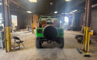 Jeep-cj7-1981-green-3