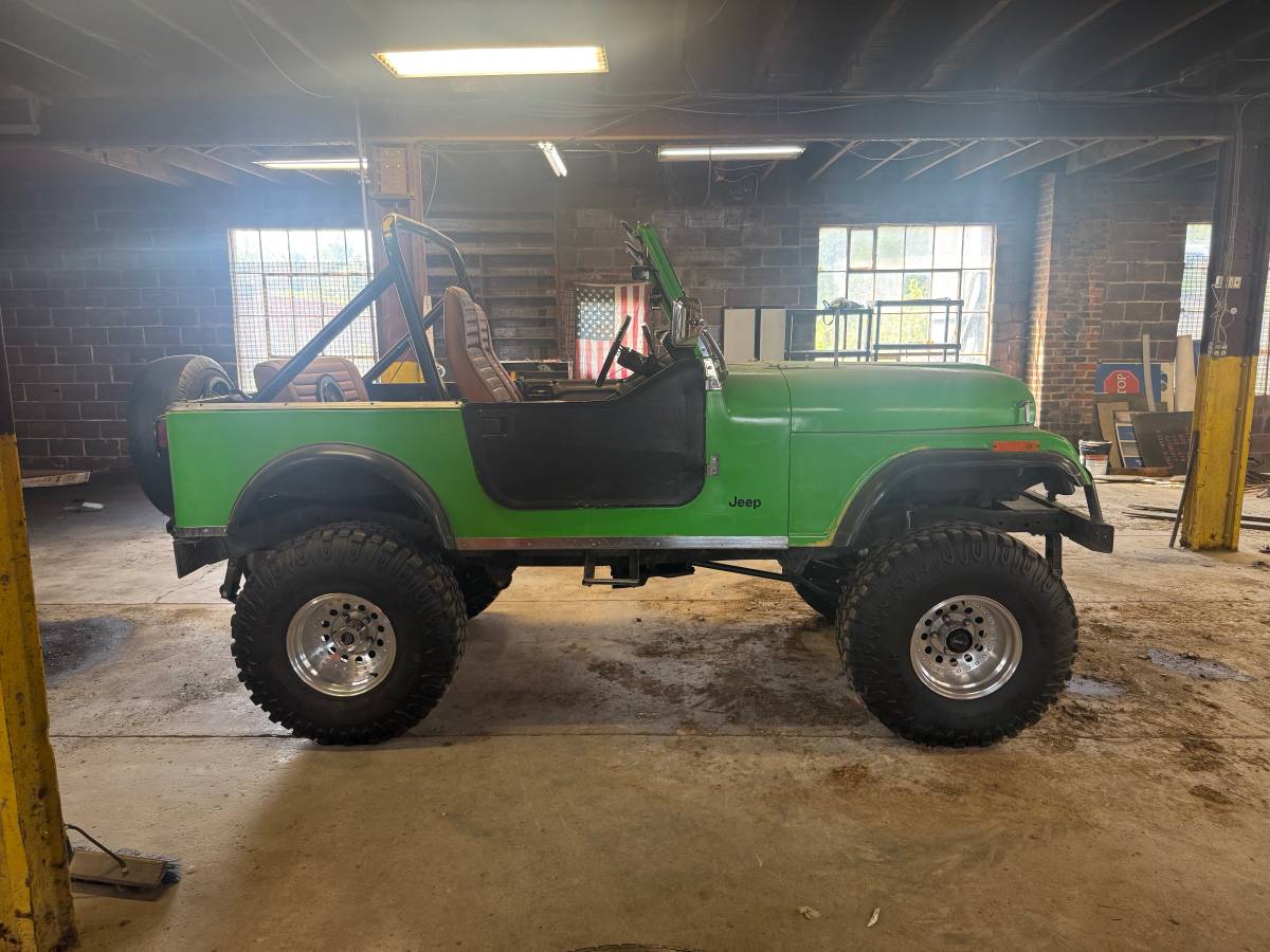 Jeep-cj7-1981-green