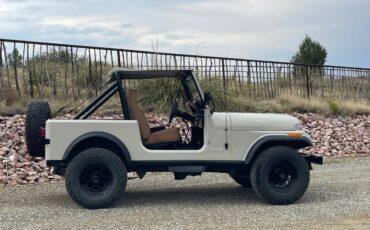 Jeep-cj7-1982-1