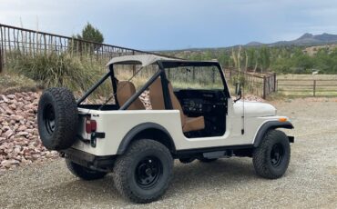 Jeep-cj7-1982-2