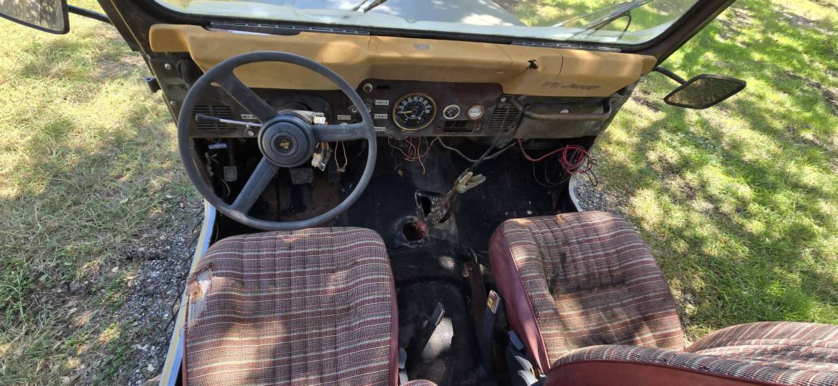 Jeep-cj7-1983-10